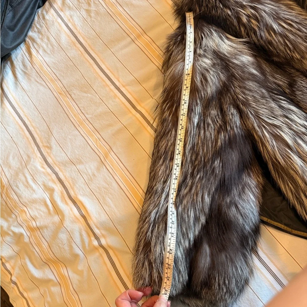Pristine Custom Vintage Silver Fox Fur Coat - Picture 11 of 15
